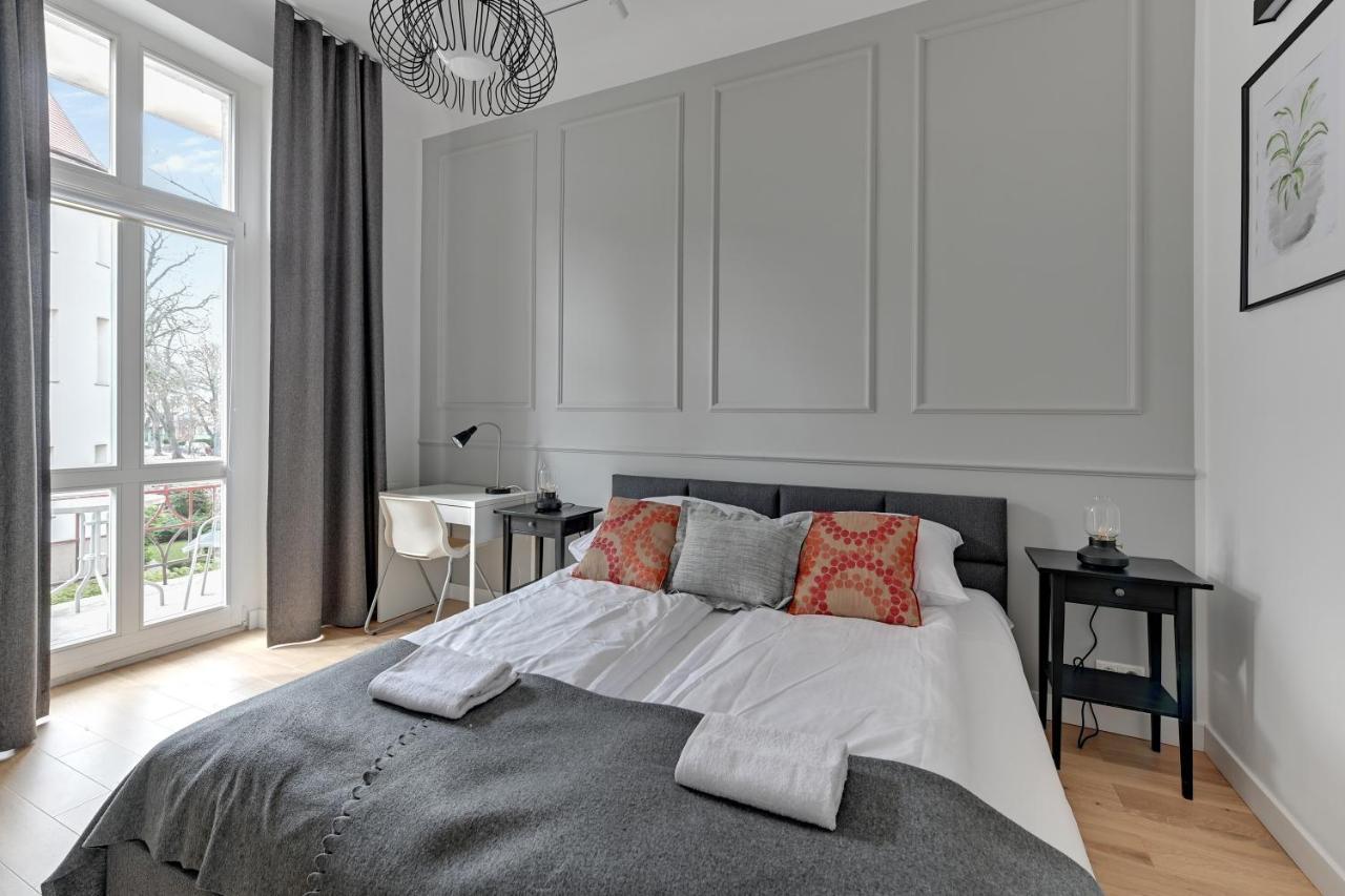 Grand - Two Bedroom, 6 Person Center * Sopot